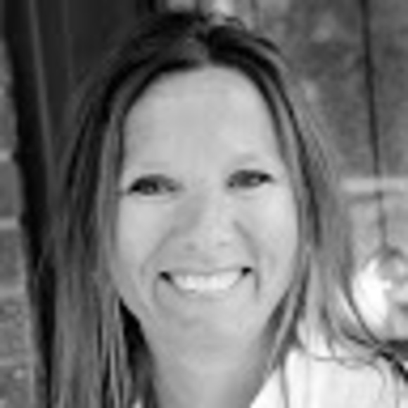 Meet your Posher, Valérie - Picture 1 of 1